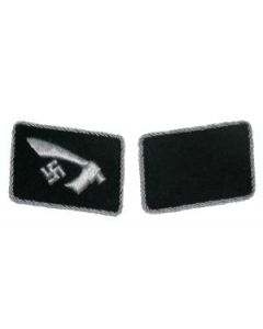 RSE563.Waffen SS officer collar tabs for the 13th SS Division HANDSCHAR.