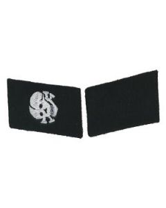 RSE568.Waffen SS Vertical Skull enlisted ranks collar tabs.  Cotton thread. 