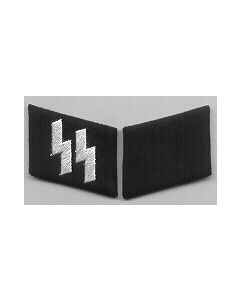 RSE40.Waffen SS NCO collar tabs.Aluminum wire runes on black