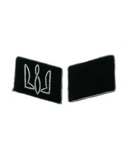 RSE27.Waffen SS officer collar tabs for the 14th & 30th divisions. Hand embroidered aluminum wire trident black with piping. 
